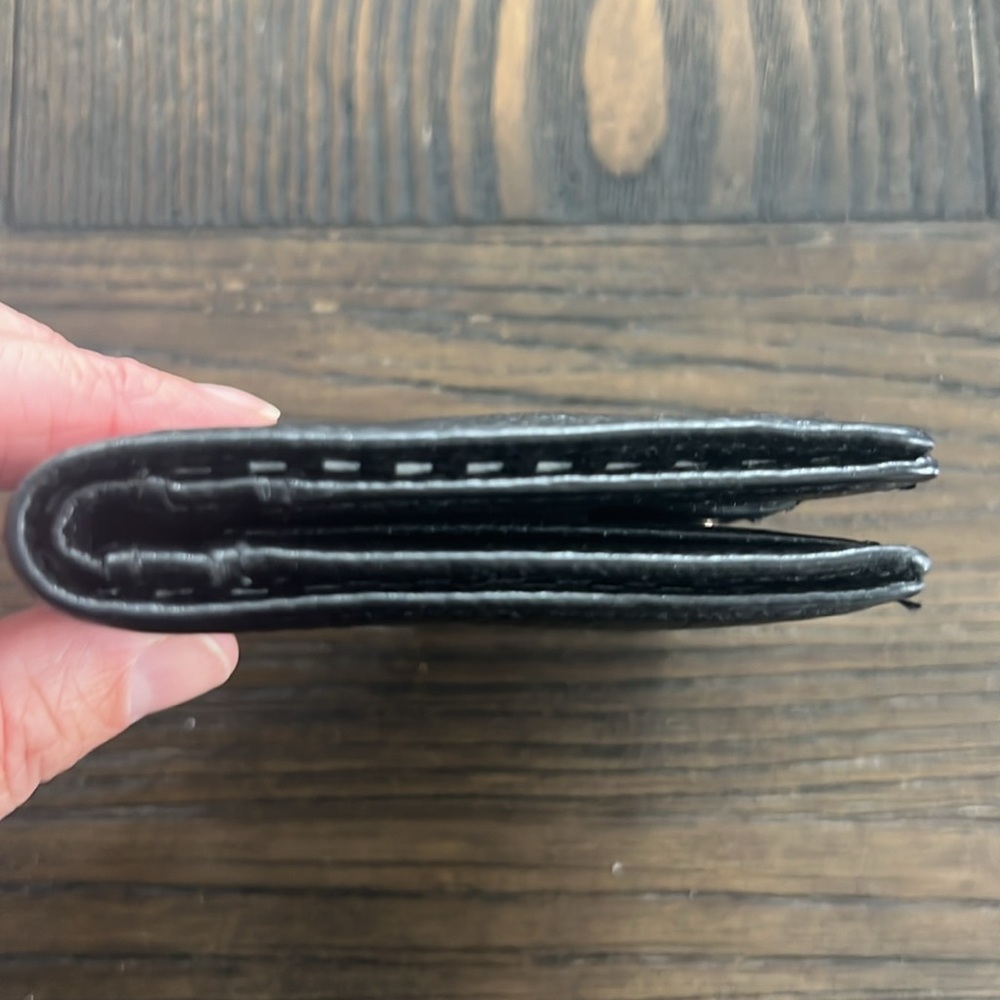 Kate Spade Small Bifold Wallet in Black - Picture 6 of 9